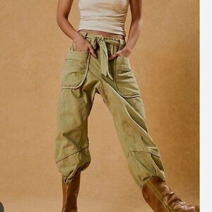 BNWT!! Free people mai tai jogger